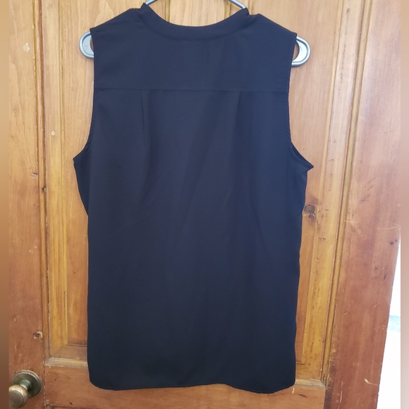 Ann Klein Blouse, Medium - Picture 2 of 6